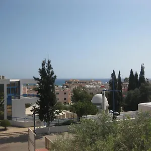 Simos Magic Apts Айя-Напа